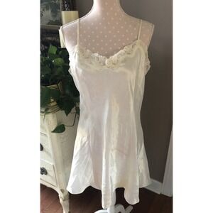 Intimo Amore Sexy Babydoll Gown Ivory Silk Look Short Lace Rosette Women's Large